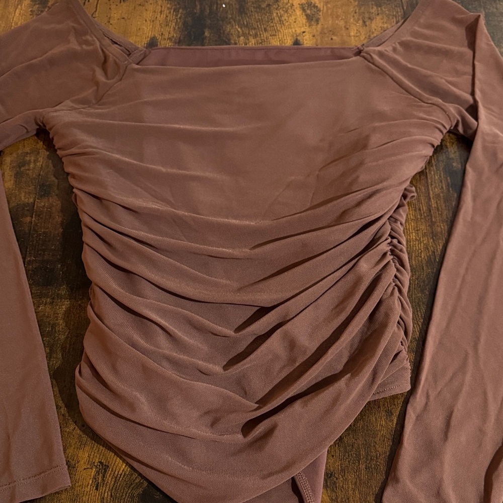 Elegant Ruched Long Sleeve Bodysuit in Warm Brown